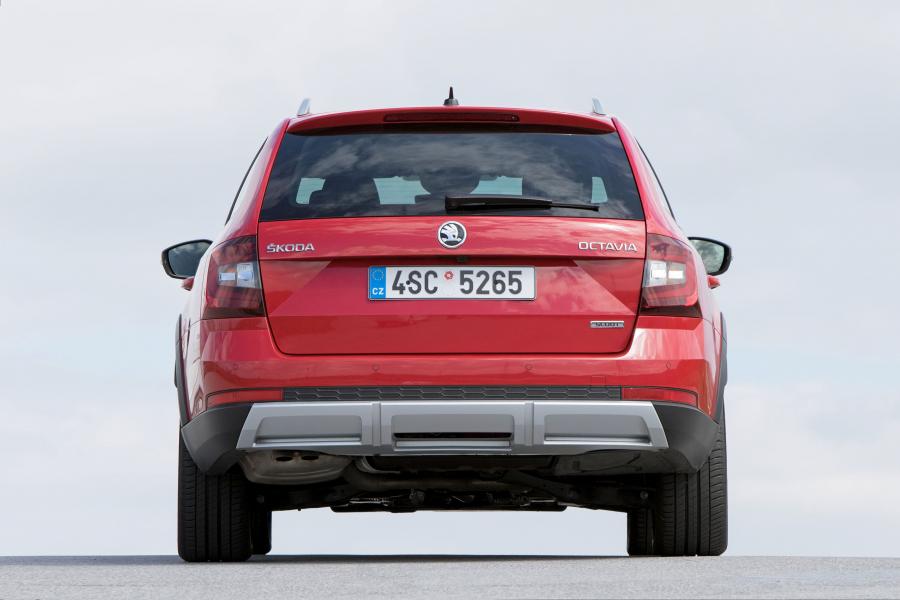  Skoda Octavia Scout 2017 года  (WW) (фото 23 из 40)